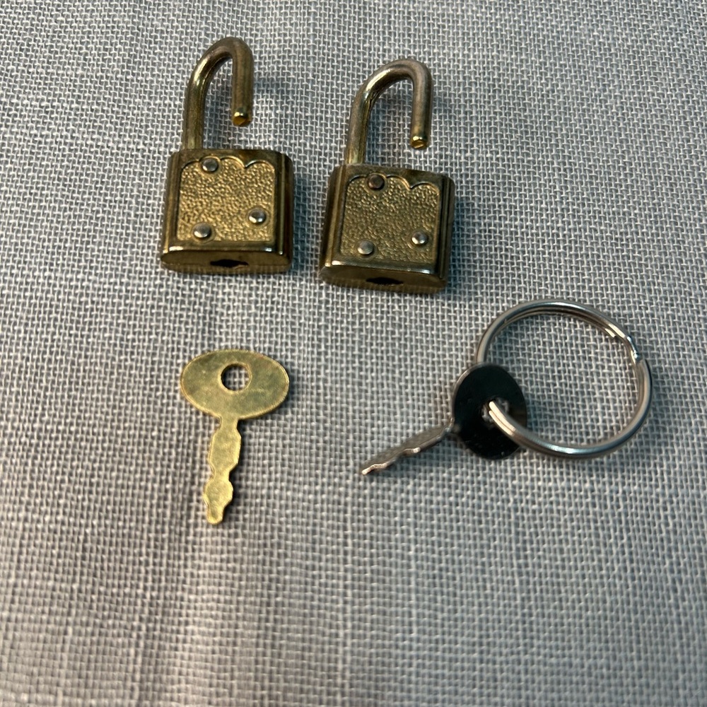 Vintage set of 2 gold tone mini Gold 3 Dots Padlocks with Keys journal charms